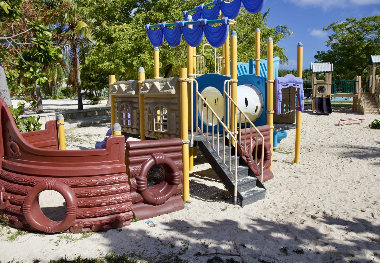 Apartment in Seven Mile Beach - #18 Villa Gypsy Soul at The Grove