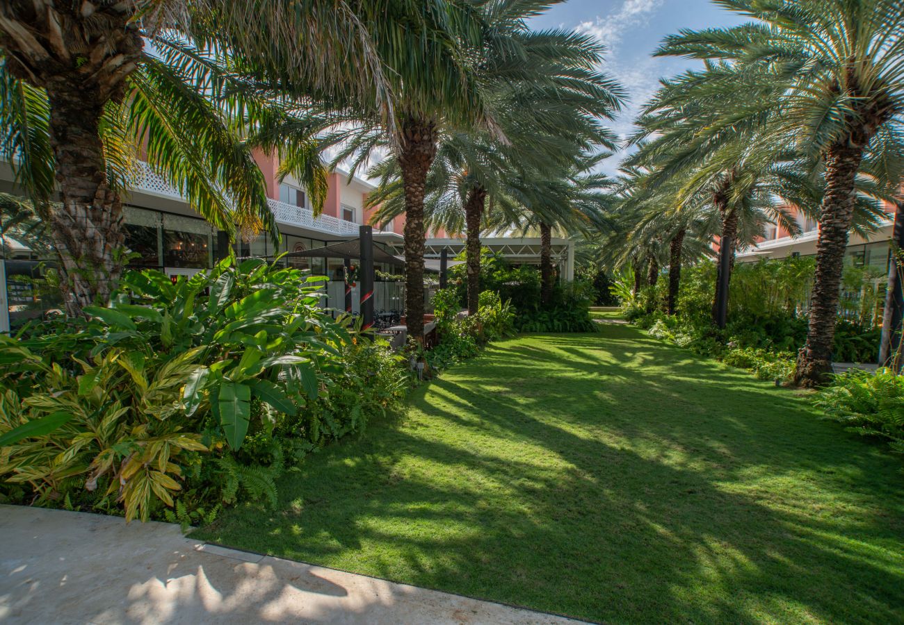 Apartment in Seven Mile Beach - #20 Villa Deluxe at The Grove