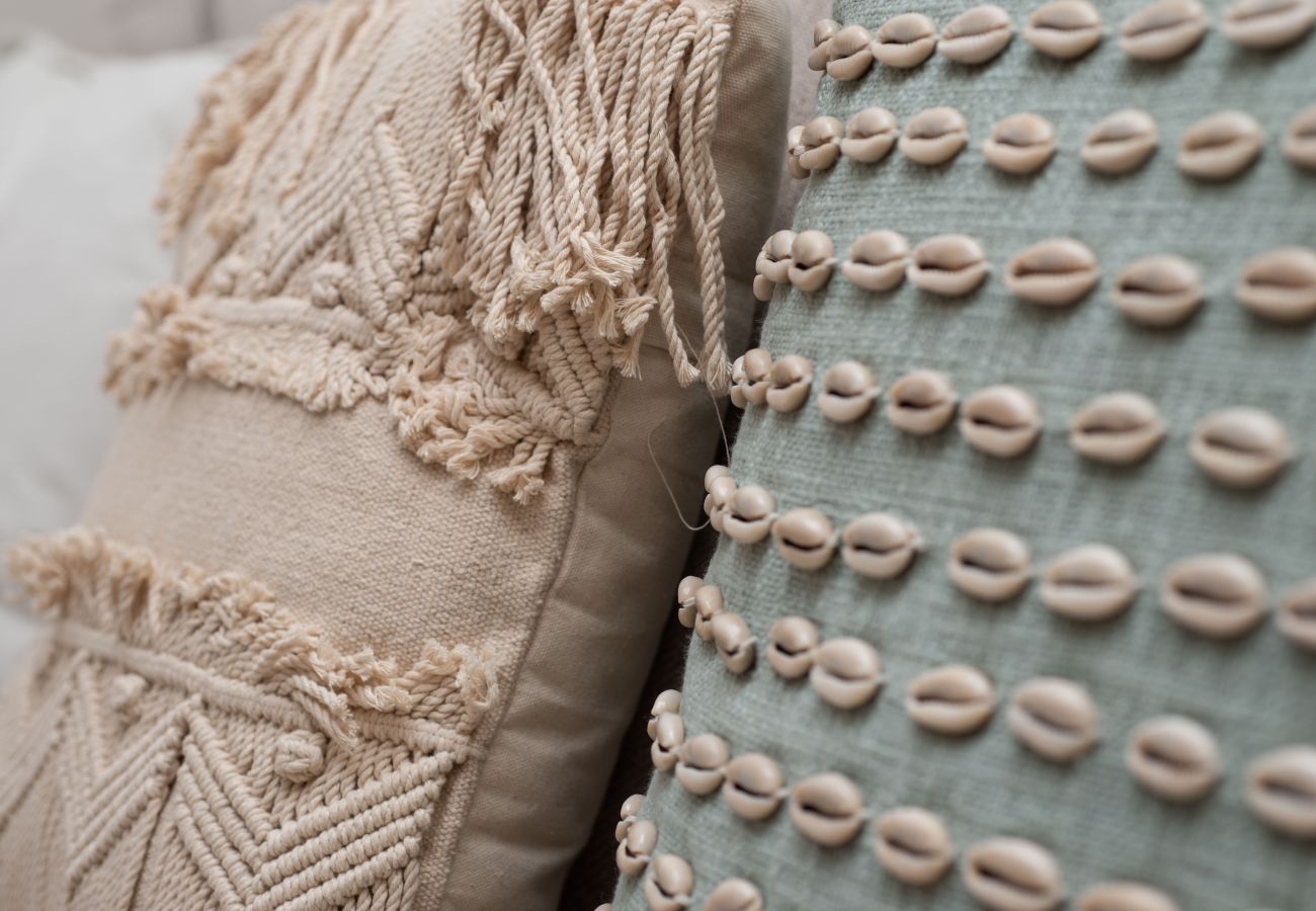 Apartment in Seven Mile Beach - #15 Villa Breeze at The Grove Too