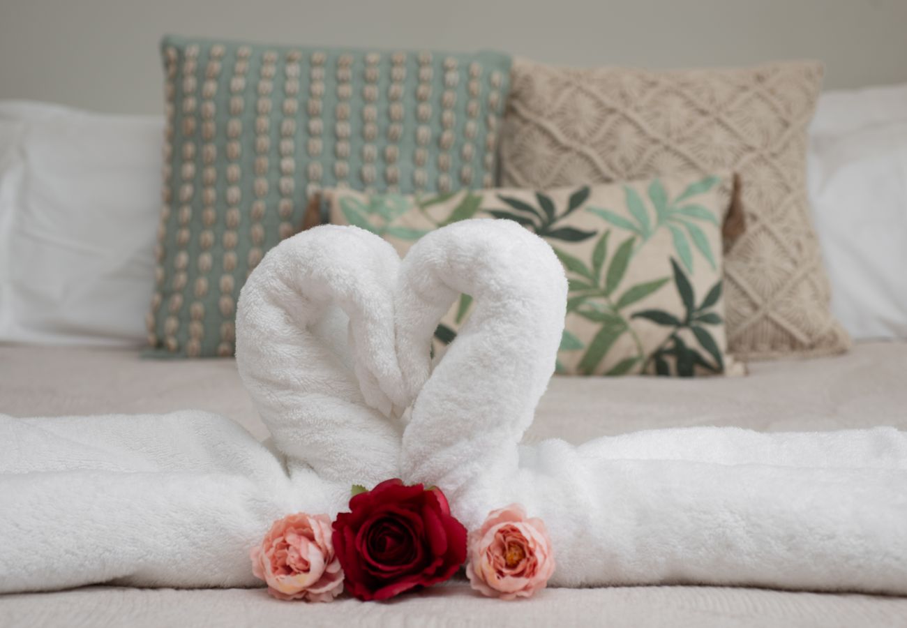 Apartment in Seven Mile Beach - #15 Villa Breeze at The Grove Too