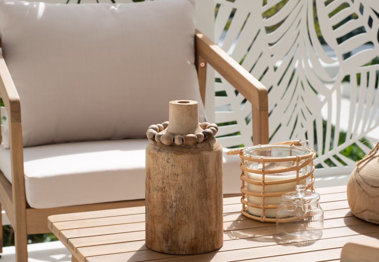 Apartment in Seven Mile Beach - #15 Villa Breeze at The Grove Too