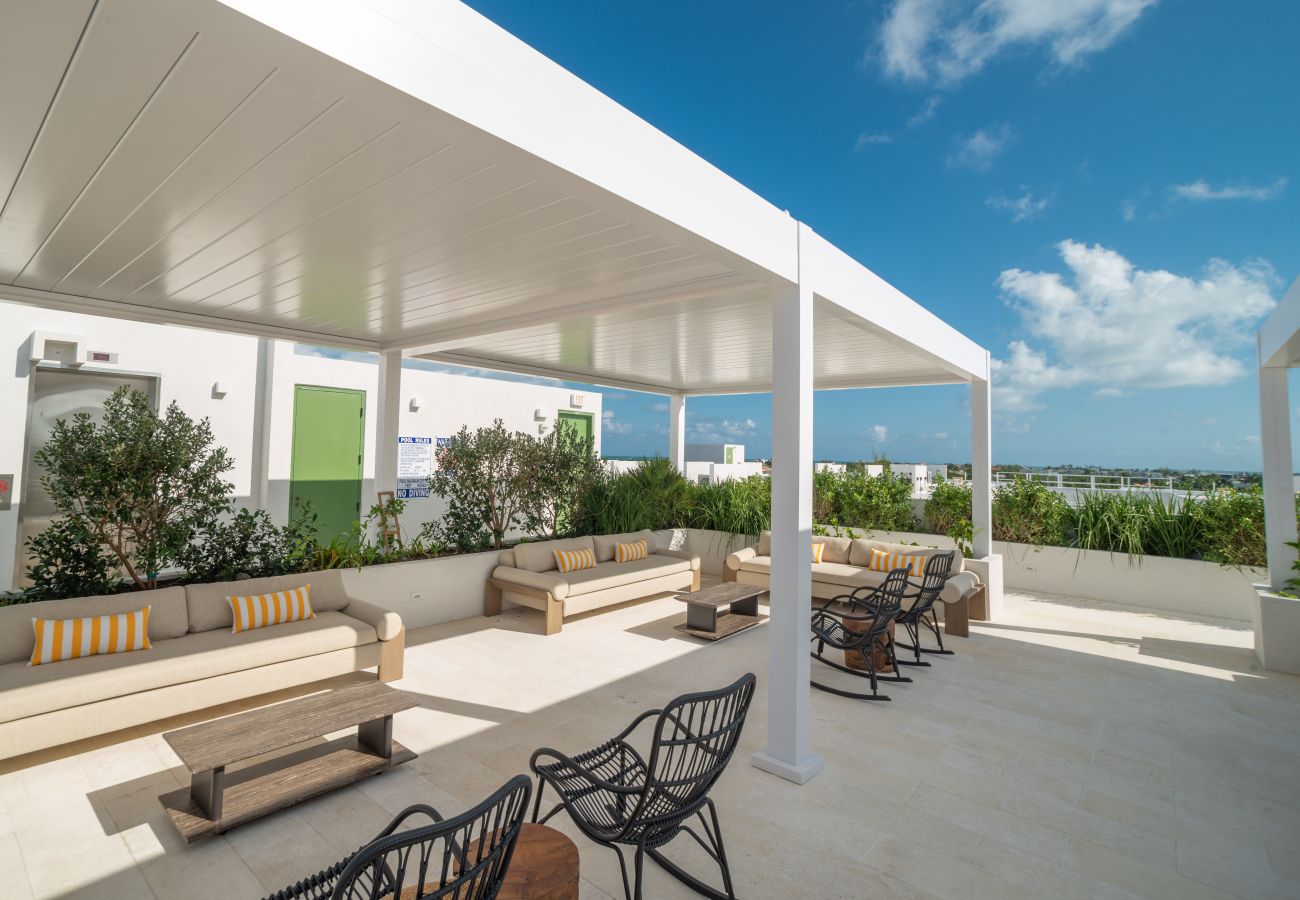 Apartment in Seven Mile Beach - #15 Villa Breeze at The Grove Too