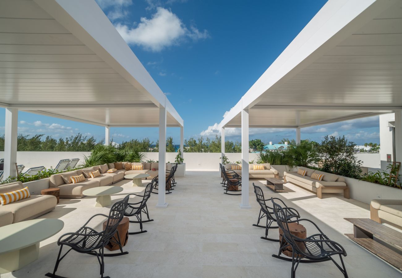 Apartment in Seven Mile Beach - #15 Villa Breeze at The Grove Too