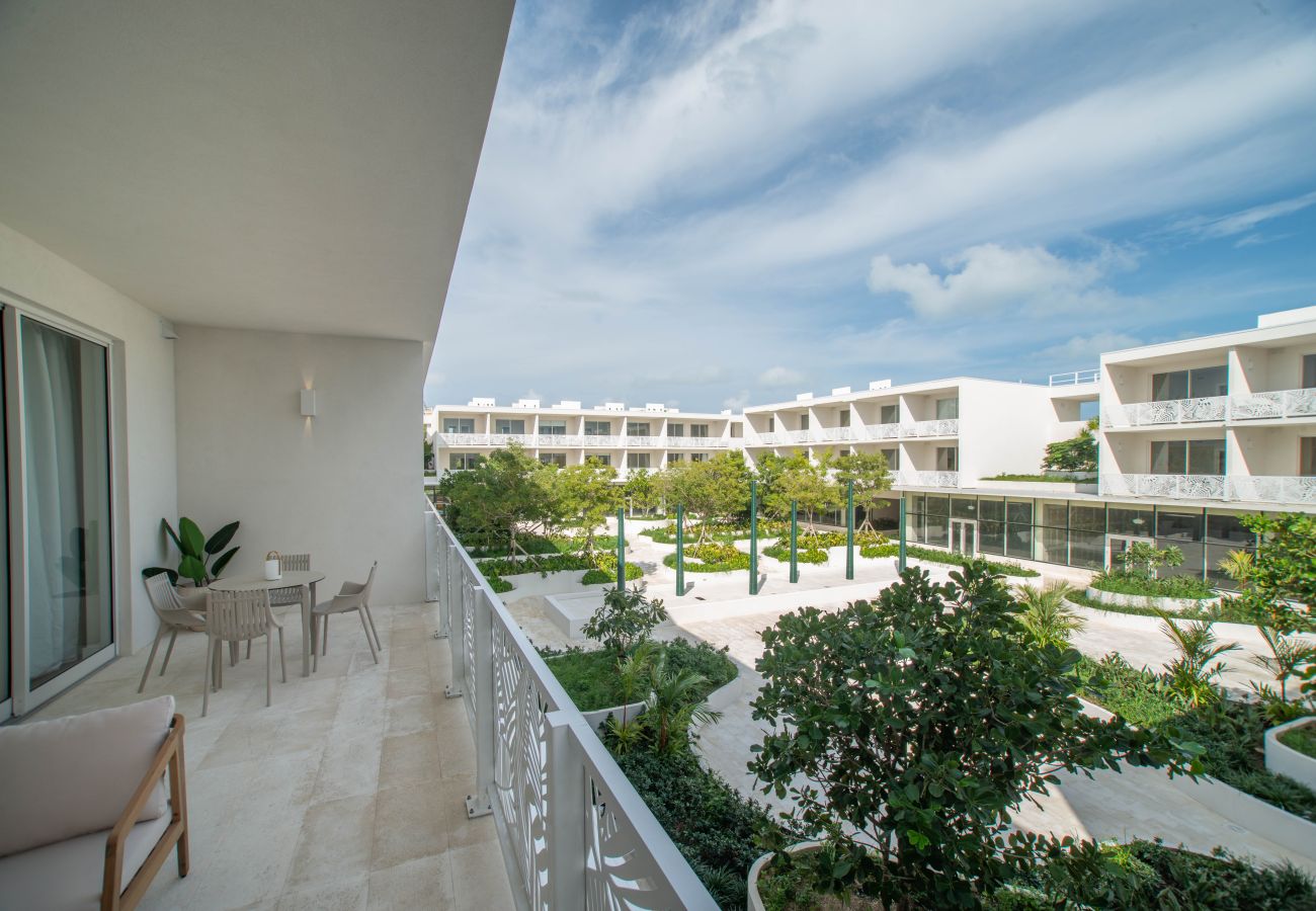 Apartment in Seven Mile Beach - #40 Villa Solace at The Grove Too