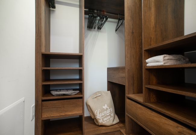 Apartment in Seven Mile Beach - #11 Villa Island Life at The Grove Apartment in Seven Mile Beach - #11 Villa Island Life at The Grove