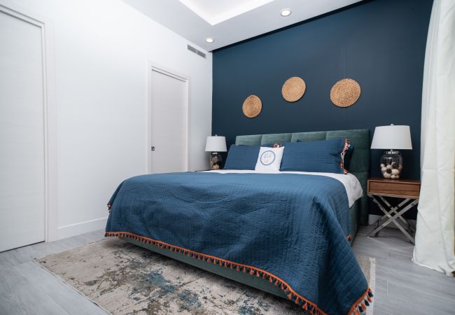 Apartment in Seven Mile Beach - #11 Villa Island Life at The Grove Apartment in Seven Mile Beach - #11 Villa Island Life at The Grove