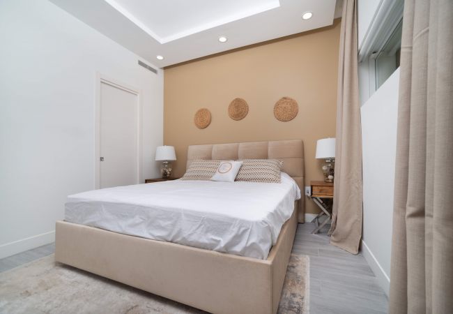 Apartment in Seven Mile Beach - #43 Villa Nature’s Bliss at The Grove Apartment in Seven Mile Beach - #43 Villa Nature’s Bliss at The Grove