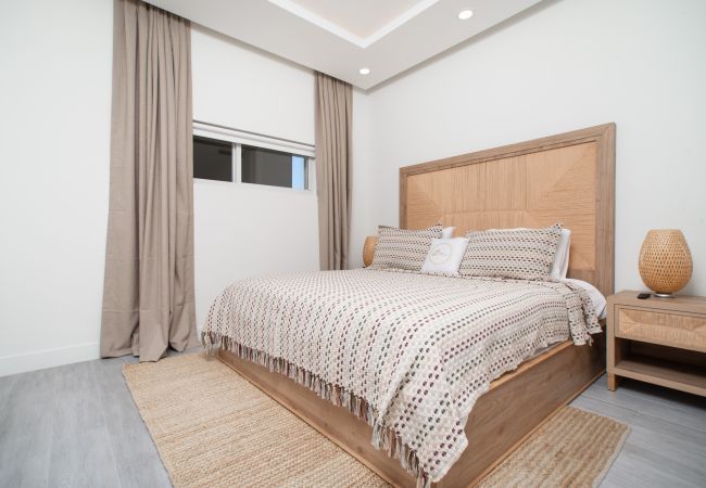 Apartment in Seven Mile Beach - #22 Villa Zen at The Grove Apartment in Seven Mile Beach - #22 Villa Zen at The Grove