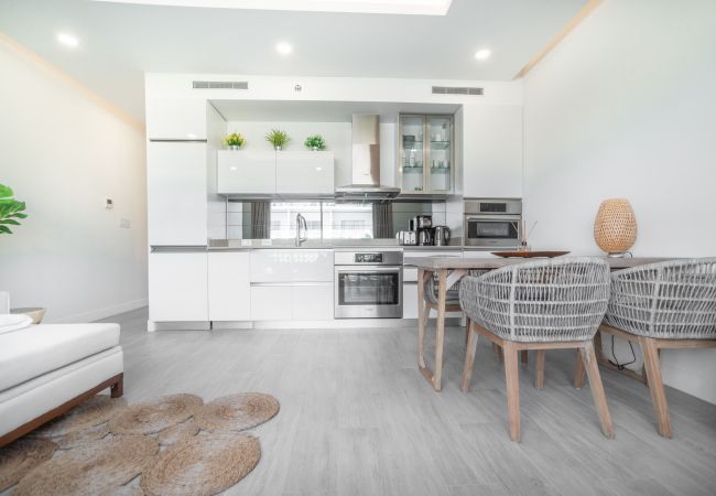 Apartment in Seven Mile Beach - #22 Villa Zen at The Grove Apartment in Seven Mile Beach - #22 Villa Zen at The Grove