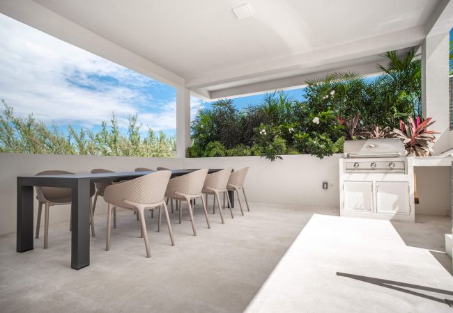 Apartment in Seven Mile Beach - #22 Villa Zen at The Grove Apartment in Seven Mile Beach - #22 Villa Zen at The Grove