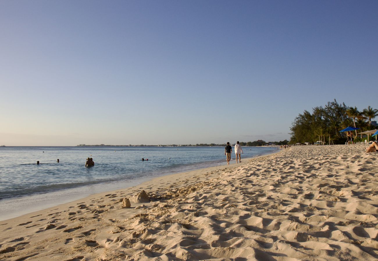 Apartment in Seven Mile Beach - #22 Villa Zen at The Grove