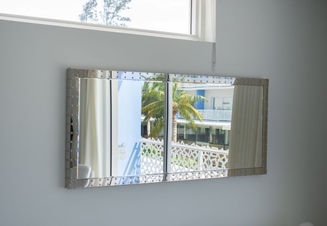 Apartment in Seven Mile Beach - #20 Villa Deluxe at The Grove Apartment in Seven Mile Beach - #20 Villa Deluxe at The Grove