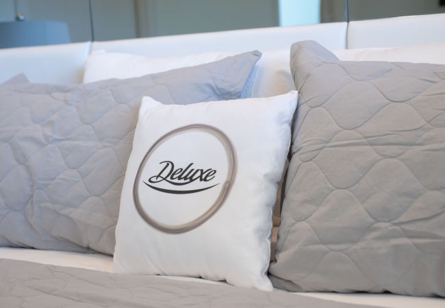 Apartment in Seven Mile Beach - #20 Villa Deluxe at The Grove Apartment in Seven Mile Beach - #20 Villa Deluxe at The Grove