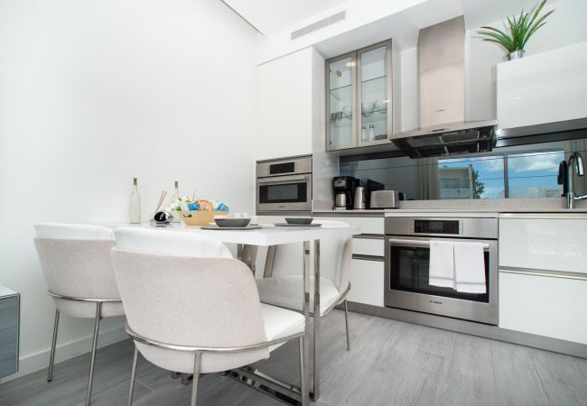 Apartment in Seven Mile Beach - #20 Villa Deluxe at The Grove Apartment in Seven Mile Beach - #20 Villa Deluxe at The Grove