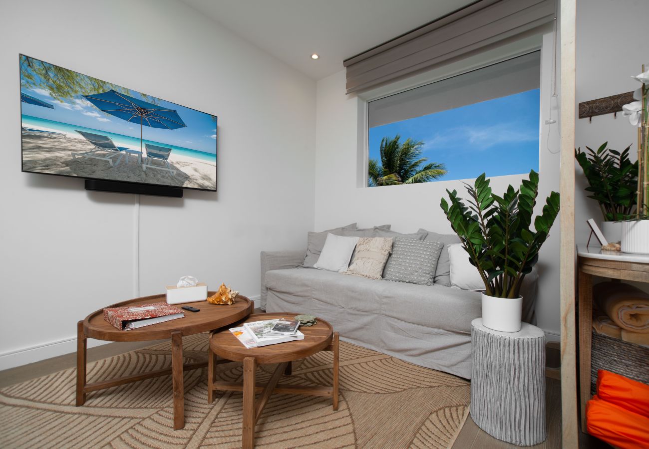 Apartment in Seven Mile Beach - #15 Villa Breeze at The Grove Too