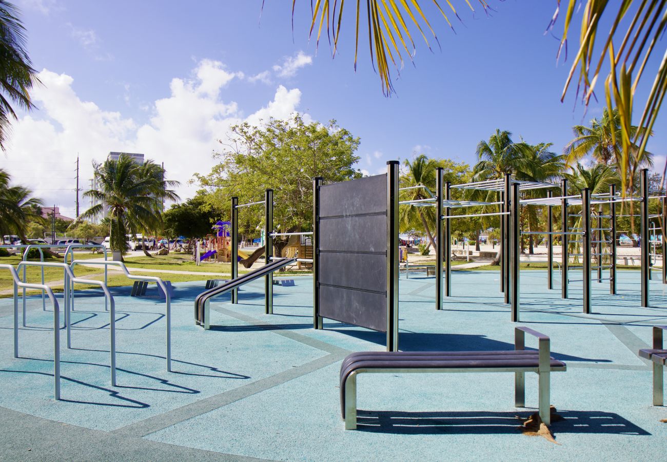 Apartment in Seven Mile Beach - #15 Villa Breeze at The Grove Too