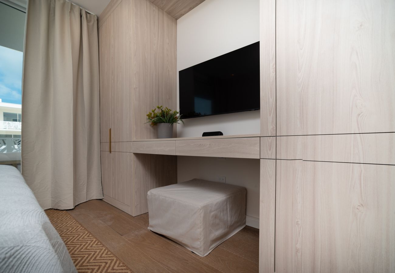 Apartment in Seven Mile Beach - #40 Villa Solace at The Grove Too