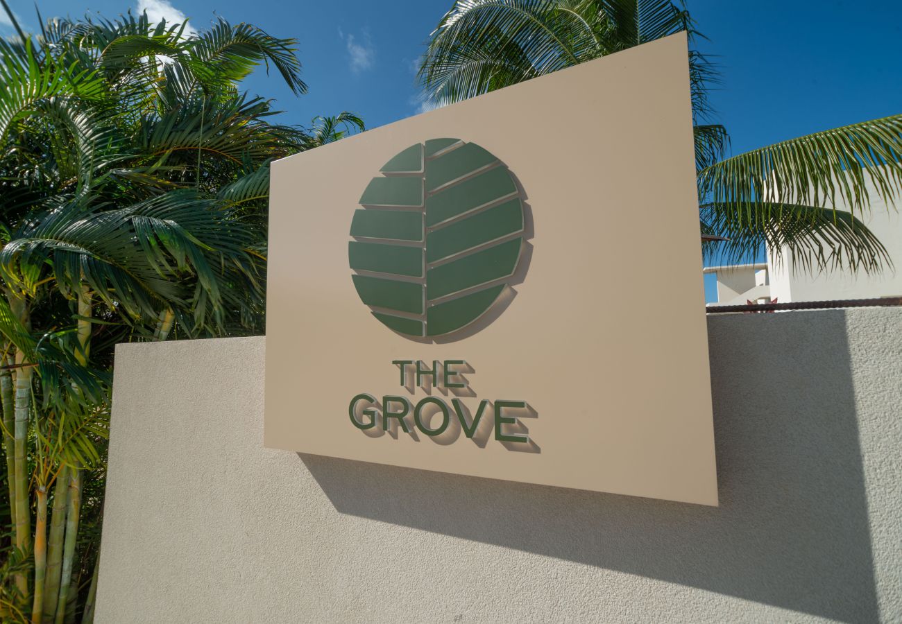 Apartment in Seven Mile Beach - #40 Villa Solace at The Grove Too