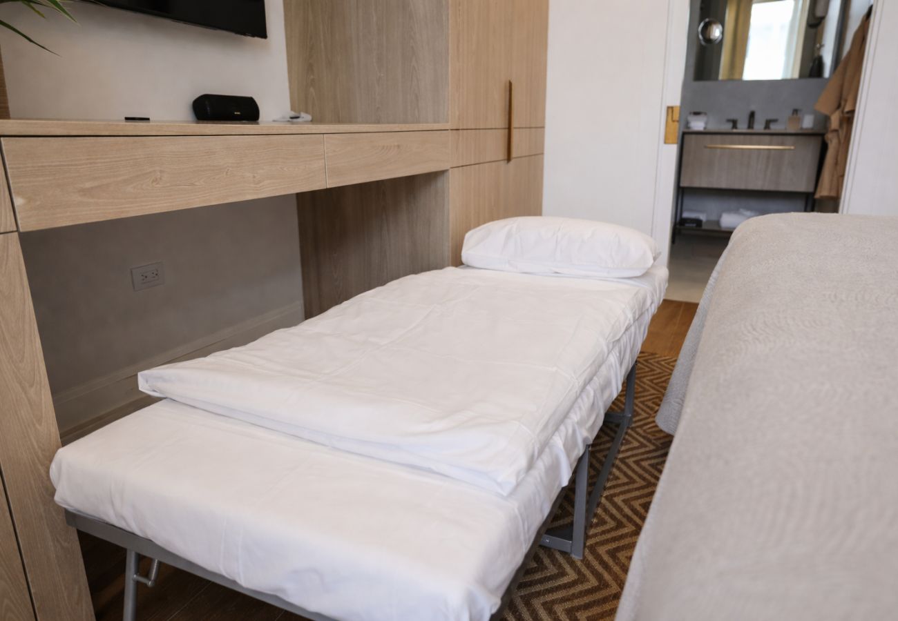 Apartment in Seven Mile Beach - #40 Villa Solace at The Grove Too